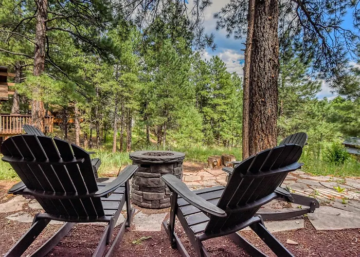 Cozy Hilltop Retreat Quiet Street Near Downtown And Nau Private Forested Setting *