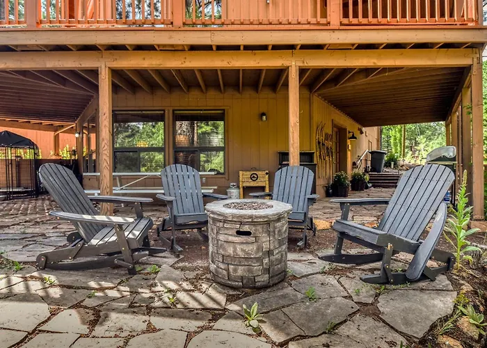 Cozy Hilltop Retreat Quiet Street Near Downtown And Nau Private Forested Setting
